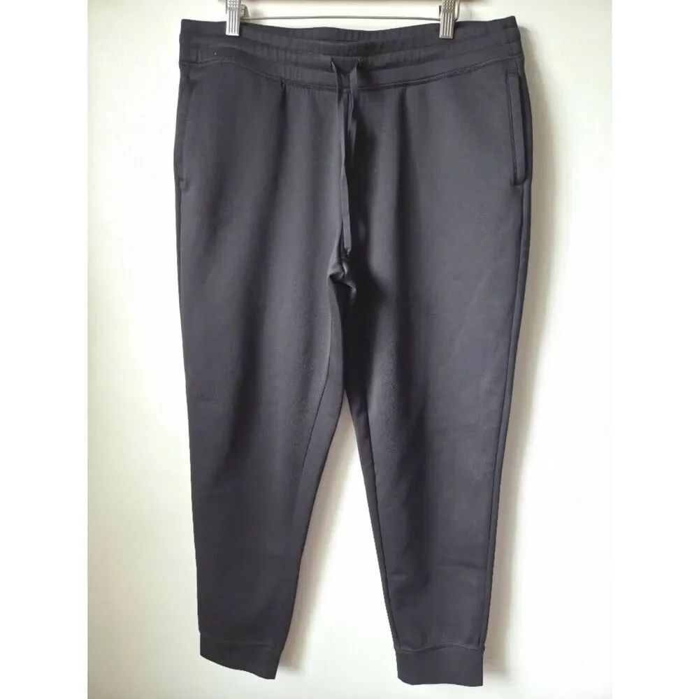 EUC 32 HEAT BLACK SWEATPANTS JOGGERS SIZE LARGE